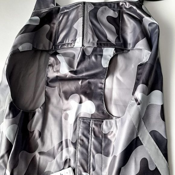 Nwt xxl Dog Raincoat Camo Reflective Bailey & Bella - Picture 4 of 8
